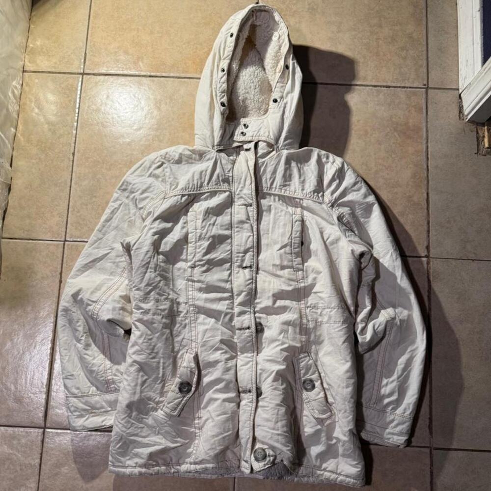 Vintage y2k aeropostale cream puffer Jacket Size XL in Womens